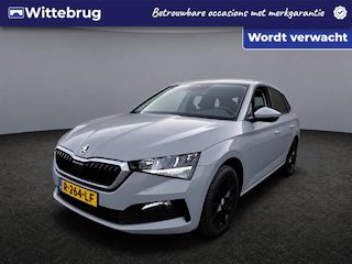 Skoda Scala 1.0 TSI Ambition / App connect / Parkeersensoren achter / Lichtmetaal 16 inch /