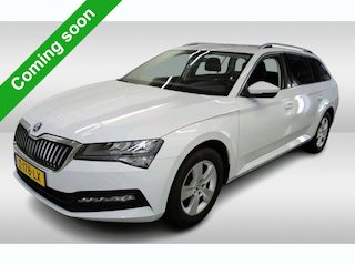 Skoda Superb Combi 1.5 TSI 150PK Automaat Business Edition / Trekhaak / Navigatie / Airco-ecc./ Pdc./ Radio-multimedia / Virtual Cockpit / Apk 05-2028
