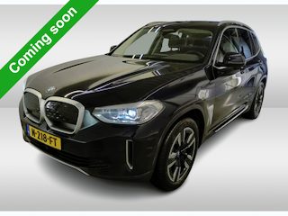 BMW iX3 Executive 80 kWh SOH 99,6% / Panoramadak / Leder / Stoelverwarming / Pdc.+Camera / Navigatie / Apk 10-2027