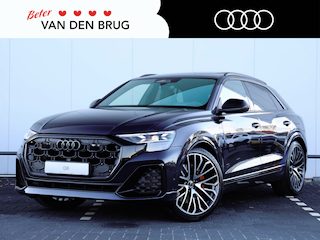 Audi Q8 Competition Plus 60 TFSIe | Servosluiting | 23" Lichtmetalen velgen | Trekhaak | Optiek zwart | Panoramadak |
