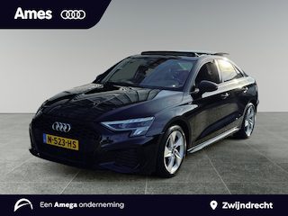 Audi A3 Limousine 30 115pk TFSI S edition Glazen panoramadak | 	Parkeerhulp achter | Adaptive cruise control