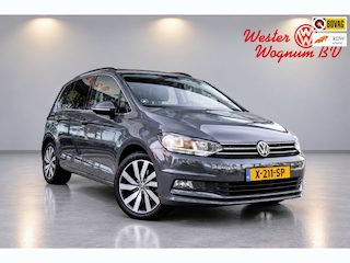 Volkswagen Touran 1.5 TSI Highline 7p | Autom. | PDC | Cruise | Trekhaak | LMV | Climate |