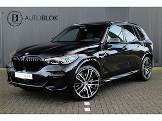 BMW X5 XDrive45e High Executive | M | Apple carplay | Panoramadak | Adaptive Cruise Control | Luchtvering | Sfeerverlichting |