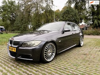 BMW 325i Dynamic Executive - automaat - leder - airco