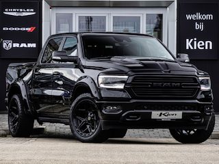 Dodge Ram 1500 5.7 V8 4x4 Crew Cab Laramie Night | Pano | Luchtvering | LPG | Harman Kardon | Memory | Luxe Lederen Bekleding | Camera | 22'' Velgen |