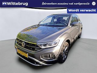 Volkswagen T-Roc 1.0 TSI 110pk Life / Navigatie / LM 16 inch / LED / Camera / Parkeersensoren / Digital cockpit Pro