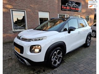 Citroën C3 Aircross 1.2 PureTech S&S Shine. In nieuwstaat. O.a. navi, camera, leder, carplay, pano, etc. D-riem vervangen.