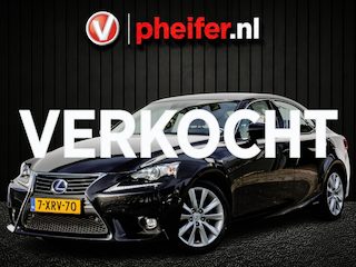 Lexus IS 300h 223pk Aut. Business Line Pro Lederen int./ Elek. stoelen/ Stoelverwarming/ Camera/ DAB+/ Cruise control