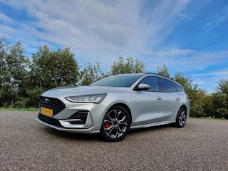 Ford Focus Wagon 1.0 EcoBoost Hybrid ST Line Style. ZEER MOOI, VOL OPTIES!!!!
