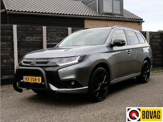 Mitsubishi Outlander 2.0 PHEV Executive Edition NL-auto | bullbar | 20 inch velgen