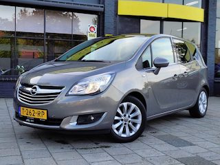 Opel Meriva 1.4 Turbo Cosmo Aut. | Trekhaak | Panoramadak | Park. Camera | Park. Sensoren | Half Leder | Navi | Tel | Climate
