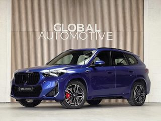BMW X1 SDrive18i - M Sport Pro - 19 INCH - RODE REMMEN - CAMERA
