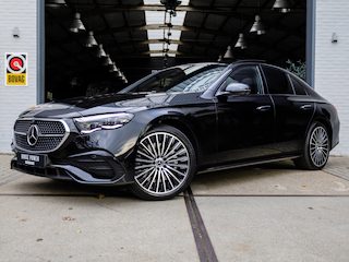 Mercedes-Benz E-klasse 300 e AMG Line VOL *Luchtvering | Achterasbesturing | Burmester | Pano | Passenger Display | Stoelventilatie | Trekhaak | Digital Light | HUD | 360 cam*
