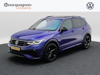 Volkswagen Tiguan 1.5 TSi 150 Pk Automaat R-Line Business | Black Style | Trekhaak | Panoramadak | Camera | Adaptive Cruise | Navigatie | 19 Inch | 56.359 Km !!