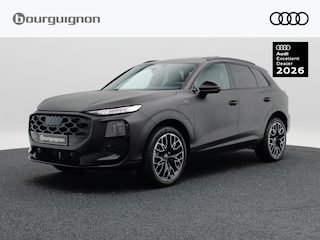 Audi Q3 S edition e-hybrid | 272 PK | Exclusive Kleur | Panoramadak | Trekhaak | 20 inch velgen | Zwart Optiek |