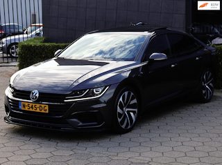 Volkswagen Arteon 2.0 TSI Business R|Maxton|Pano|Virtual|Adaptive