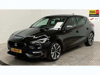 Seat Leon 1.5 eTSI FR Launch Edition benzine automaat parkeersensoren camera carplay navigatie cruisecontrole trekhaak