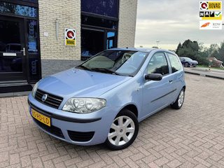 Fiat Punto 1.2 Young- zuinig rijden- NAP