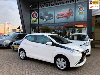 Toyota Aygo 1.0 VVT-i x-play