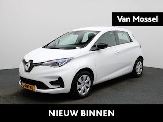 Renault Zoe R110 Life 52 kWh | Incl. Koopaccu | Full-Map Navigatie | PDC Achter | Keyless | LED-Verlichting | Climate Control | Cruise Control & Snelheidsbegrenzer | Automatische Verlichting | Apple Carplay & Android Auto