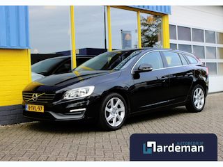 Volvo V60 1.6 T3 Momentum|Carplay|Trekhaak|Automaat