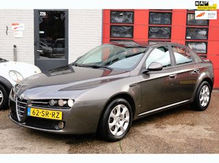 Alfa Romeo 159 2.2 JTS Distinctive , LEDER, GROOT SCHERM