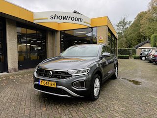 Volkswagen T-Roc 1.5 TSI Life Business Automaat Climate Control Navi Camera Carplay
