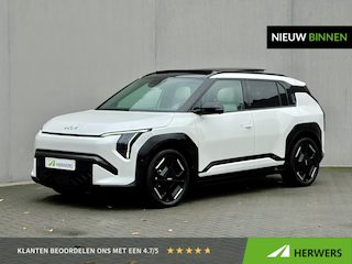 Kia EV3 GT-PlusLine 81.4 kWh / Fabrieksgarantie tot 20-08-2032 / Schuif-kantel dak / Harman/Kardon / Panoramadak / Stoel- & Stuurverwarming / Stoelverkoeling Voor / 360 Camera / Apple Carplay Android Auto / Navigatie / Elektrisch verstelbare stoelen met Geheugen / Elektrische Achterklep /