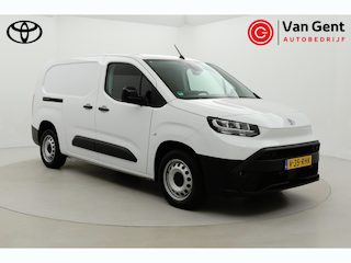 Toyota Proace City 1.5 D-4D Live Long | Navigatie | Apple Carplay / Android Auto | Parkeersensoren achter | Cruise Control | Airco | Betonplex | 3-zits | Digitaal instrumentenpaneel