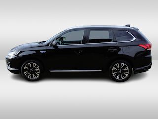 Mitsubishi Outlander 2.0 PHEV Premium / Trekhaak / Camera / Leder&Alcantara / Keyless / 18'' / Stoel+Stuurverwarming / DAB / Cruise Control