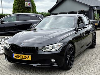 BMW 320i High Executive Automaat 2012 Zwart Xenon