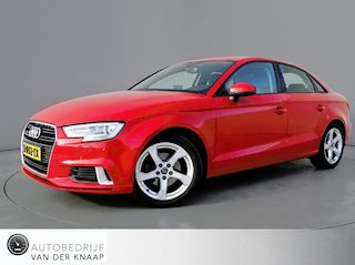 Audi A3 Limousine 35 TFSI Business edition | Clima | Cruise | Multimedia/Navi | Stoelverwarming | PDC + Camera |