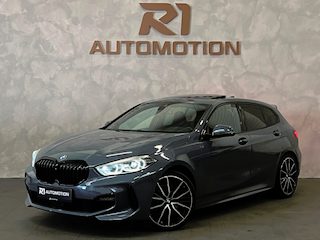 BMW 118i M Sport Shadowline|Pano|Keyless|HeadUp|Harman/Kardon|Alcantara|Kuipstoel|Elektrische stoelen|Sfeerverlichting|