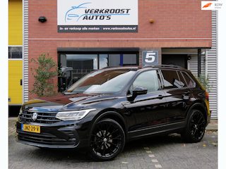 Volkswagen Tiguan 1.5 TSI R-Line Business+. camera. CarPlay. stoelverwarming.trekhaak