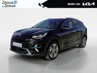 Kia Niro e-Niro DynamicPlusLine 64 kWh | *1E EIGENAAR | FABRIEKSGARANTIE | TREKHAAK | SCHUIF- KANTELDAK | APPLE CARPLAY/ ANDROID AUTO | NAVI | CAMERA | STUUR/ STOELVERWARMING | STOF/ LEDER | DAB+ | ETC…