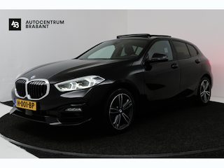BMW 118i Executive Edition (PANORAMADAK, STOELVERWARMING, TREKHAAK AFNEEMBAAR, CAMERA)