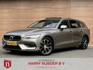 Volvo V60 2.0 B3 Core Panodak / Trekhaak / Camera / Harmen/Kardon / All Season