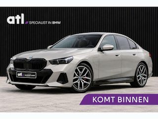 BMW 530e M-Sport Pro | HUD | B&W | ACC | Carbon | 360 | Stoelventilatie | Keyless | Verwarmde stoelen voor en achter | Stuurwielverwarming | Alarm kl.3 | Etc.