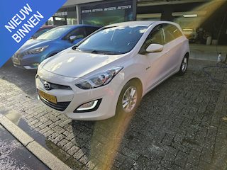 Hyundai i30 1.6 GDI i-Motion Plus | NIEUWE APK | NAVI | CAMERA | CRUISE | LMV | GOED ONDERHOUDEN |