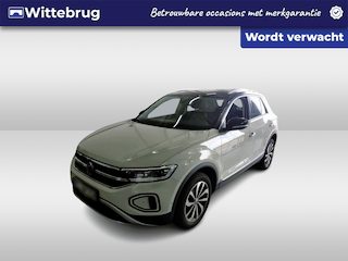 Volkswagen T-Roc 1.5 TSI 150pk DSG Style / Virtual Cockpit Pro /  Navigatie / Zwartdak / Achteruitrijcamera / Stuur+Stoelverwarming / 17''LMV