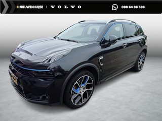 Lynk & Co 01 1.5 Plug-in Hybrid | PHEV | Trekhaak | Panoramadak | 360 Graden Camera | Parkeersensoren | Infinity Audio | Keyless Entry | Elektrische Achterklep | Elektrisch Verstelbare Stoel | LED Koplampen | Cruise Control Adaptief | Dodehoekdetectie | Stoelverwarming | Navigatie | Apple Carplay  | Android Auto