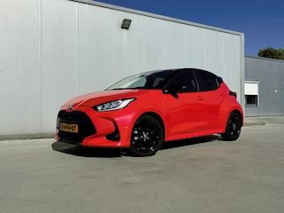Toyota Yaris 1.5 Hybrid Executive Automaat | Achteruitrijcamera | Cruise control adaptief | Apple Carplay/Android Auto |