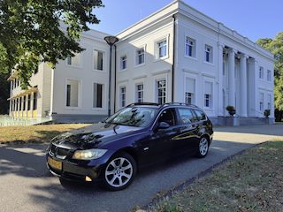 BMW 3-serie Touring 325i AUT, SCHUIFDAK