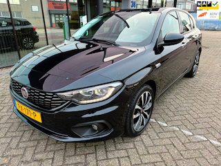 Fiat Tipo 1.4 T-Jet 16v Business / Navi / LED / PDC