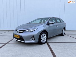 Toyota Auris Touring Sports 1.8 Hybrid Clima - Lm velgen - navi - bluetooth - cruise control - usb - aux - dealer onderhouden
