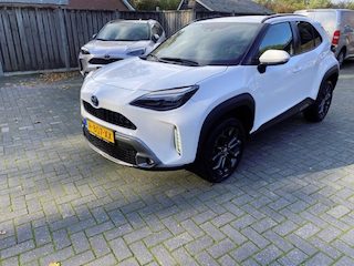 Toyota Yaris Cross 1.5 Hybrid Explore KEYLESS PARKEERSENSOR NAVI STOELVERW NL-AUTO