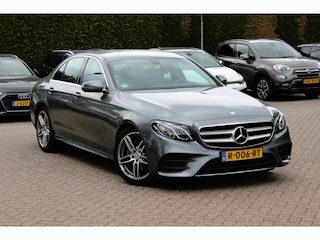 Mercedes-Benz E-klasse 200 Ambition AMG / Dealer Onderhouden / Camera / Navigatie / Dodehoek / 19'' / Leder&Alcantara / Cruise Control
