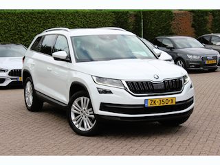 Skoda Kodiaq 1.5 TSI Business Edition / Trekhaak / Camera / Leder&Alcantara / 19'' / Keyless / Premium Audio / Dodehoek / DAB / Stoelverwarming / ACC