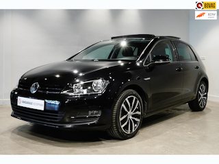 Volkswagen Golf 1.2 TSI Business R Pano|Stoelverwarming|Carplay