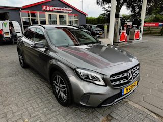 Mercedes-Benz GLA 200 Premium Plus